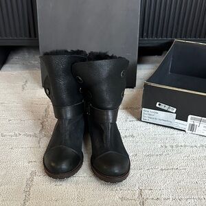 NIB Matt Bernson Black Shearling Leather boots with buckles